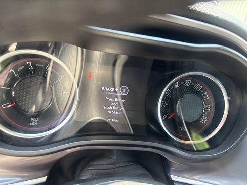 Used 2021 Dodge Challenger SXT RWD image 17