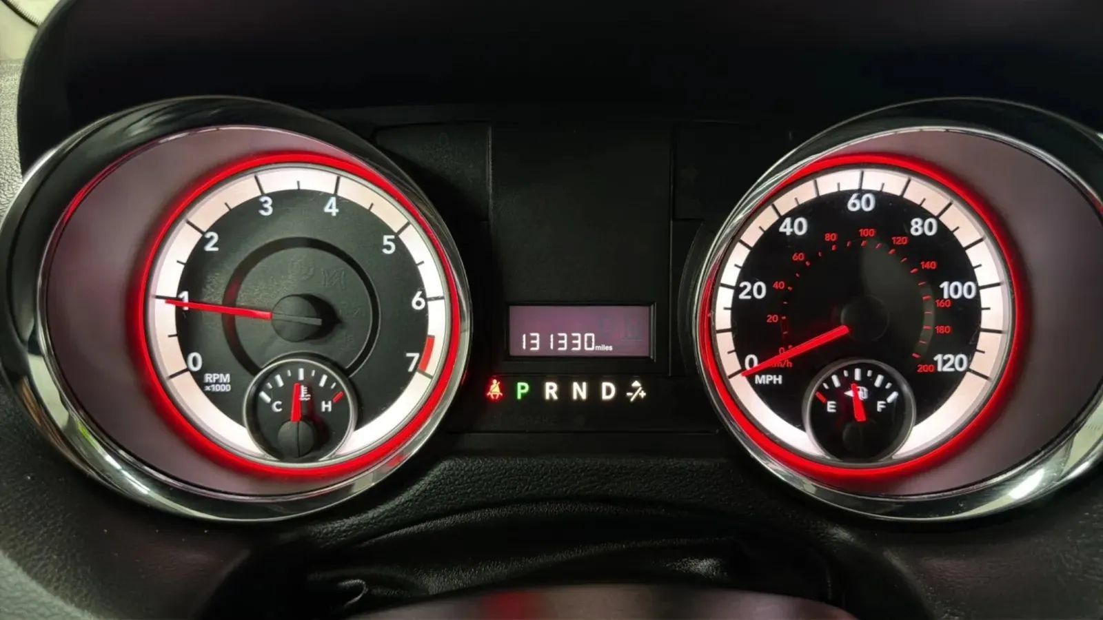 Used 2014 Dodge Grand Caravan SXT FWD image 11