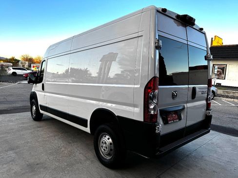 Used 2023 RAM ProMaster 2500 image 8