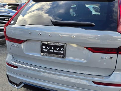 New 2026 Volvo XC60 B5 Ultra w/ Protection Package Premier image 15