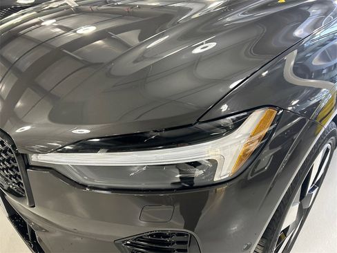 Certified 2023 Volvo XC60 T8 Plus w/ Climate Package image 7