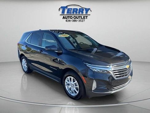 Used 2024 Chevrolet Equinox LT image 3