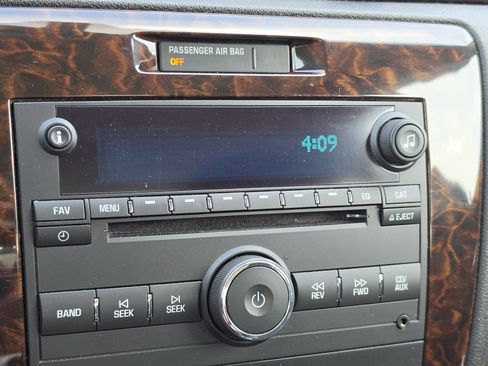 Used 2015 Chevrolet Impala LT w/ LT Sunroof Package FWD image 22