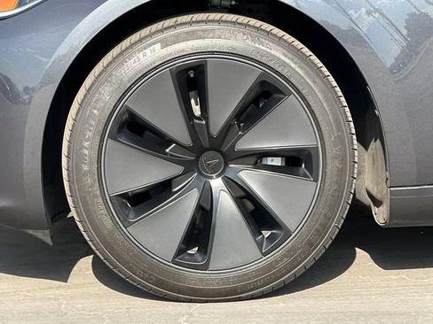 Used 2025 Tesla Model 3 Long Range RWD image 35