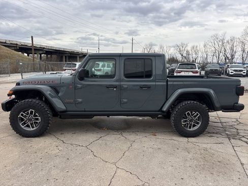 New 2026 Jeep Gladiator Mojave image 6