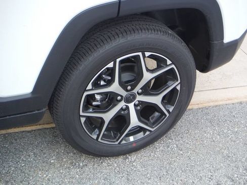 New 2026 Jeep Compass Limited AWD/4WD image 4