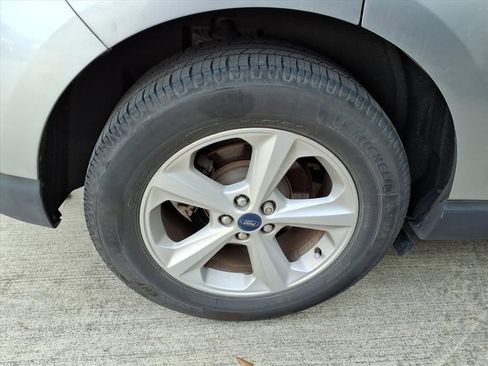 Used 2020 Ford Edge SE image 7