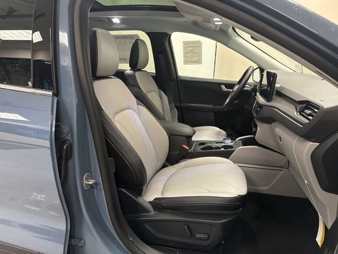 New 2026 Ford Escape SE w/ PHEV Premium Package image 42