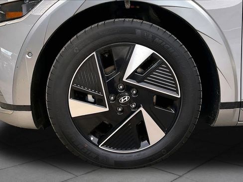 Certified 2026 Hyundai Ioniq 5 Limited RWD image 10
