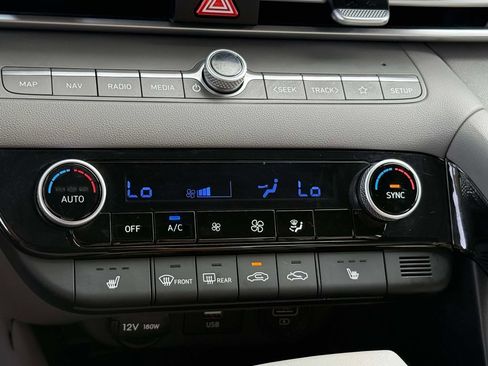 Used 2023 Hyundai Elantra SEL w/ Convenience Package FWD image 20