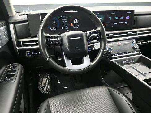 Used 2025 Hyundai Santa Fe SEL image 17