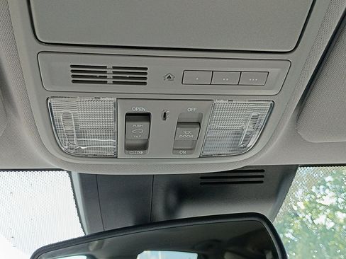 Used 2018 Honda CR-V EX-L image 22
