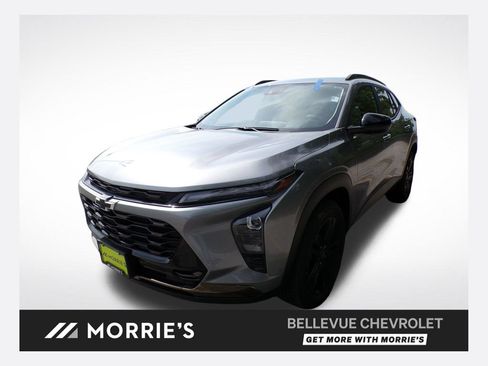 Used 2025 Chevrolet Trax ACTIV w/ Driver Confidence Package FWD image 1