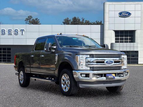 Used 2019 Ford F250 Lariat w/ Chrome Package AWD/4WD image 1