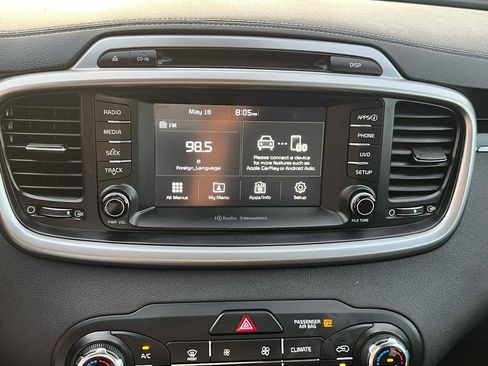 Used 2017 Kia Sorento AWD w/ LX Convenience Package image 16