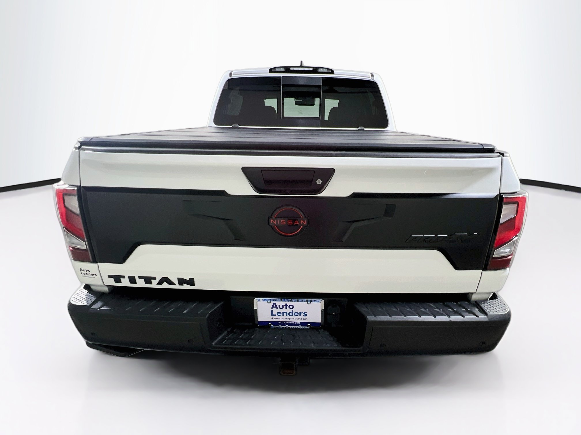 Used 2024 Nissan Titan PRO-4X w/ Pro-4x Convenience Package AWD/4WD image 6