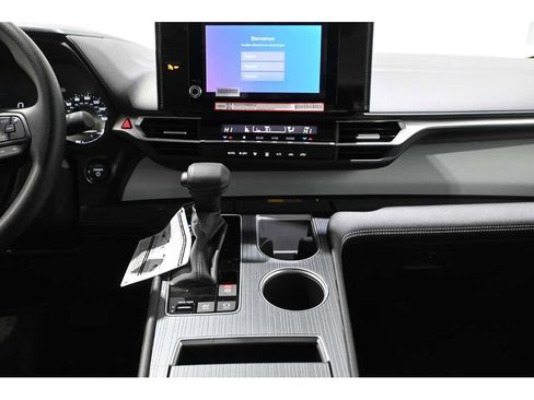 New 2025 Toyota Sienna LE image 22