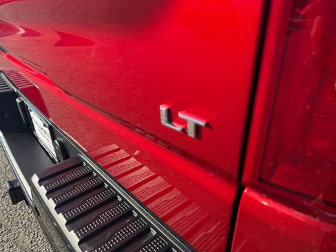 Used 2023 Chevrolet Silverado 1500 LT Trail Boss w/ LT Trail Boss Premium Package AWD/4WD image 30