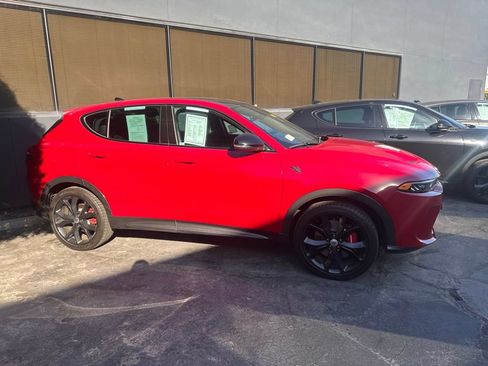 Used 2024 Dodge Hornet R/T Plus AWD/4WD image 2