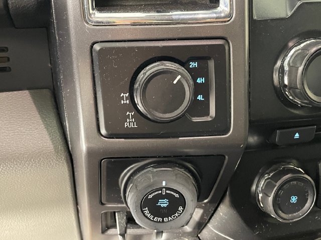 Used 2016 Ford F150 XLT w/ Equipment Group 302A Luxury AWD/4WD image 9