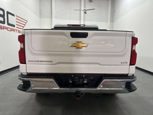 Used 2021 Chevrolet Silverado 1500 LTZ w/ LTZ Convenience Package II AWD/4WD image 14