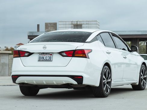 Used 2019 Nissan Altima 2.5 S image 6