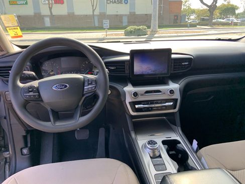 Used 2021 Ford Explorer 2WD image 14