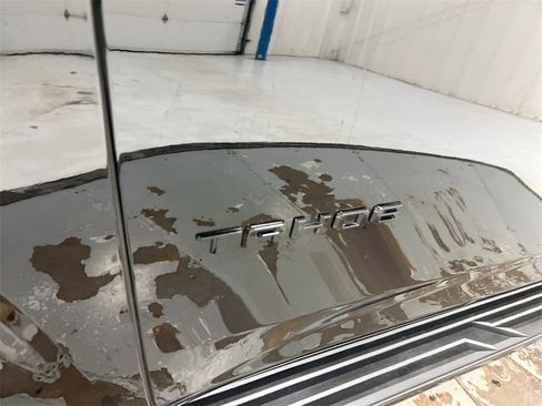 Used 2022 Chevrolet Tahoe RST w/ Sport Performance Package image 28