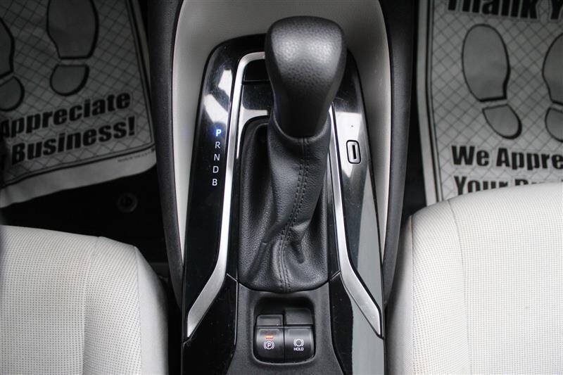 Used 2021 Toyota Corolla LE w/ Carpet Mat Package (TMS) FWD image 19
