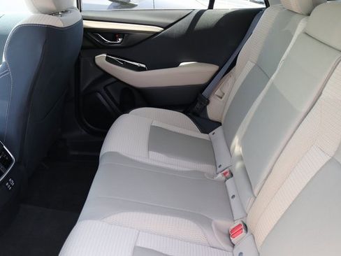 Used 2025 Subaru Outback Premium image 17