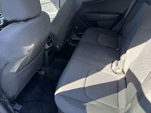 Used 2023 Kia Sportage LX image 15