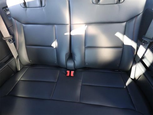 New 2026 Ford Explorer ST image 15