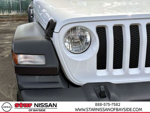 Used 2021 Jeep Wrangler Unlimited Sport image 7