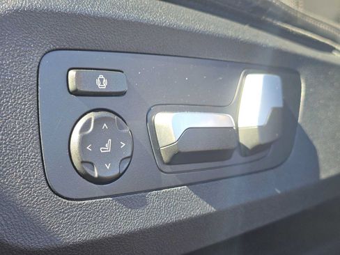 Used 2023 BMW X5 xDrive40i AWD/4WD image 24