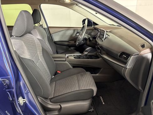 Used 2023 Nissan Rogue SV image 15