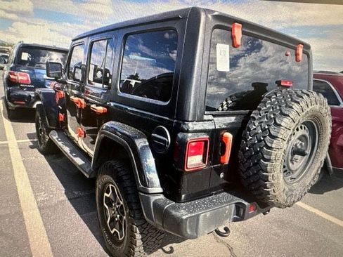 Used 2019 Jeep Wrangler Unlimited Sahara AWD/4WD image 8