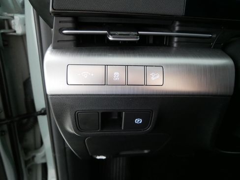 Used 2024 Hyundai Kona SEL AWD/4WD image 26