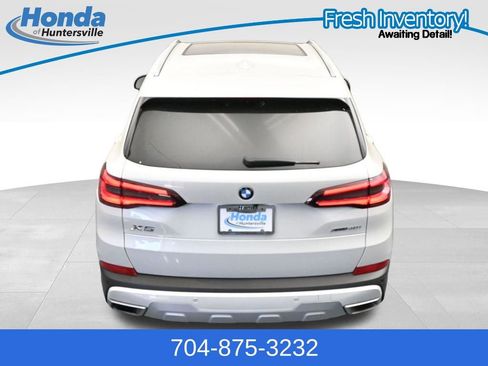 Used 2023 BMW X5 xDrive40i w/ Premium Package AWD/4WD image 24