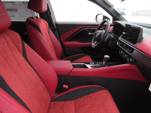 Certified 2025 Acura ADX A-Spec image 9