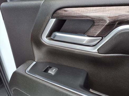 Used 2024 Chevrolet Silverado 2500 LTZ image 22