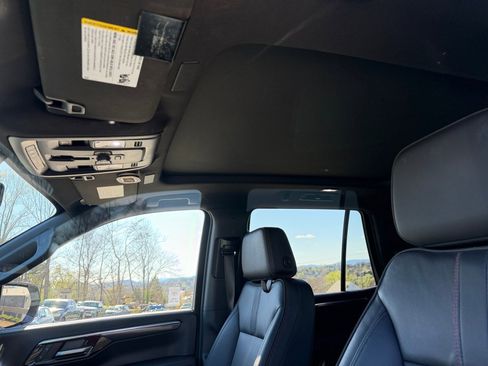 Used 2025 Chevrolet Tahoe RST w/ RST Capability Package image 24