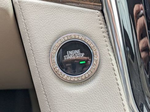 Used 2018 Cadillac Escalade Premium Luxury image 29