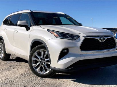 Used 2021 Toyota Highlander Limited