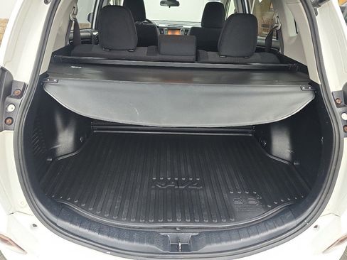 Used 2018 Toyota RAV4 XLE image 11