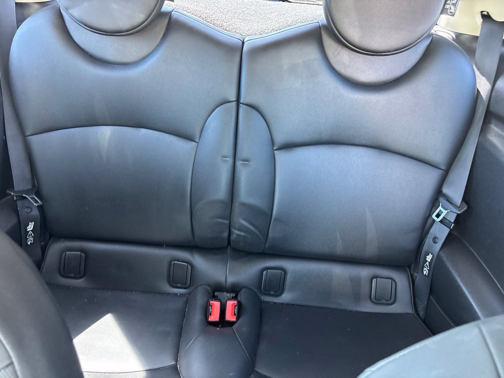 Used 2011 MINI Cooper Hardtop FWD image 14
