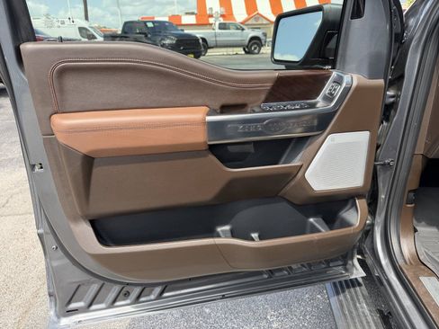 Used 2025 Ford F150 King Ranch w/ FX4 Off-Road Package AWD/4WD image 10