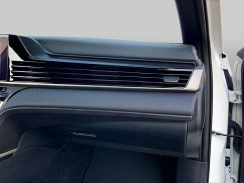 Certified 2025 Toyota Camry SE w/ Convenience Package FWD image 18
