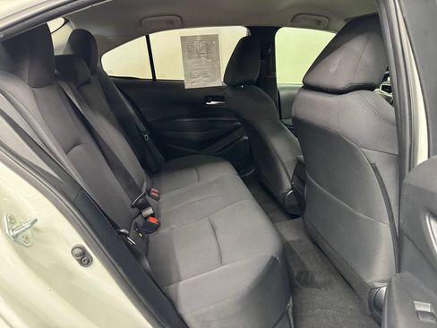 Used 2021 Toyota Corolla LE FWD image 27