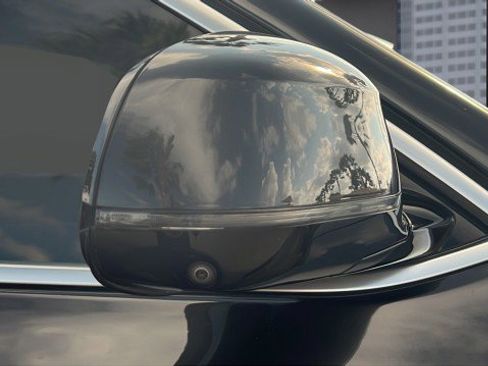 Used 2020 BMW X4 xDrive30i w/ Premium Package image 3