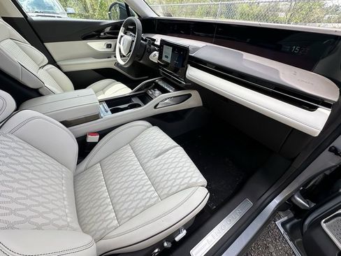 New 2026 Lincoln Nautilus Black Label w/ Jet Appearance Package AWD/4WD image 22